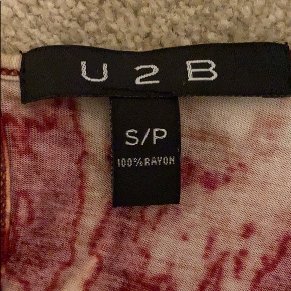 ❌Sold Tie-dyed cold shoulder shirt❌sold❌ - Picture 9 of 10